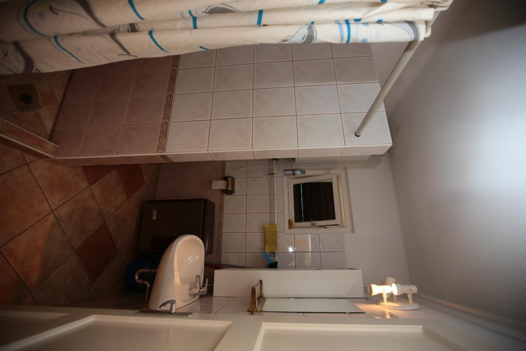 Lonci Apartman ザラカロシュ エクステリア 写真